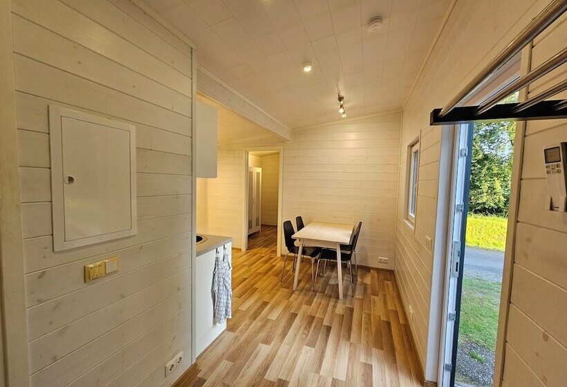 هتل Värnamo Camping Prostsjön