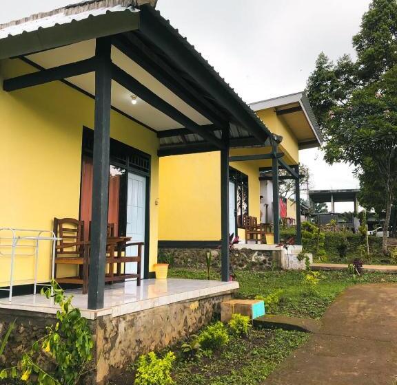 بنسيون Achita Cottages