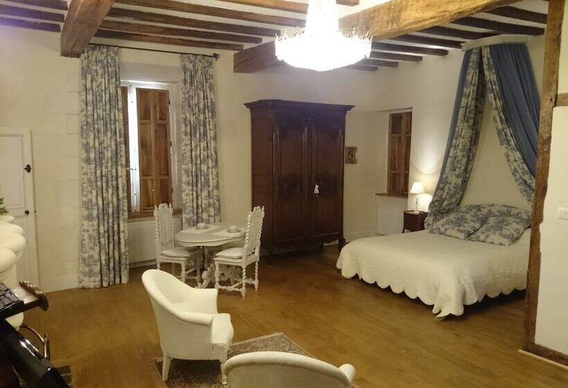 بنسيون Chateau Des Roises