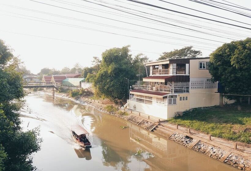 پانسیون Green Riverside Homestay