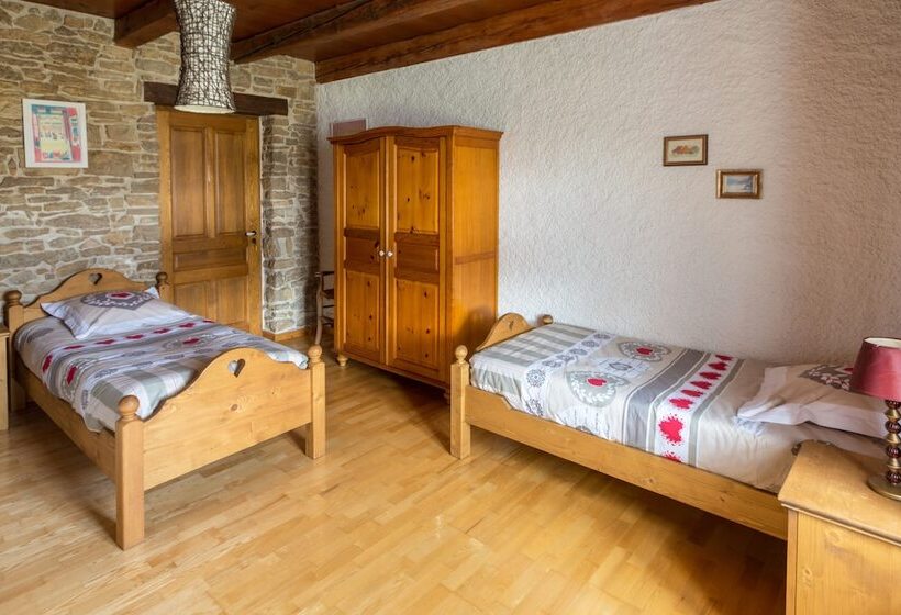 پانسیون La Ferme Morin La Ronde Fontaine
