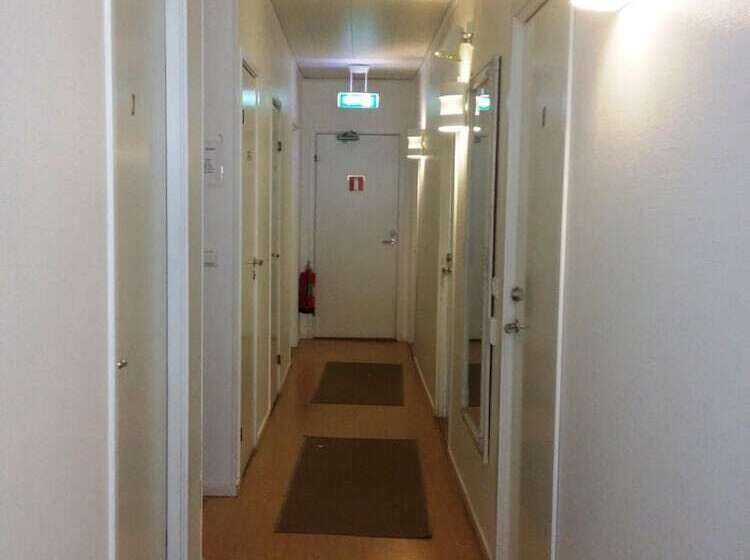 هاستل Adelsgatan Bed & Breakfast