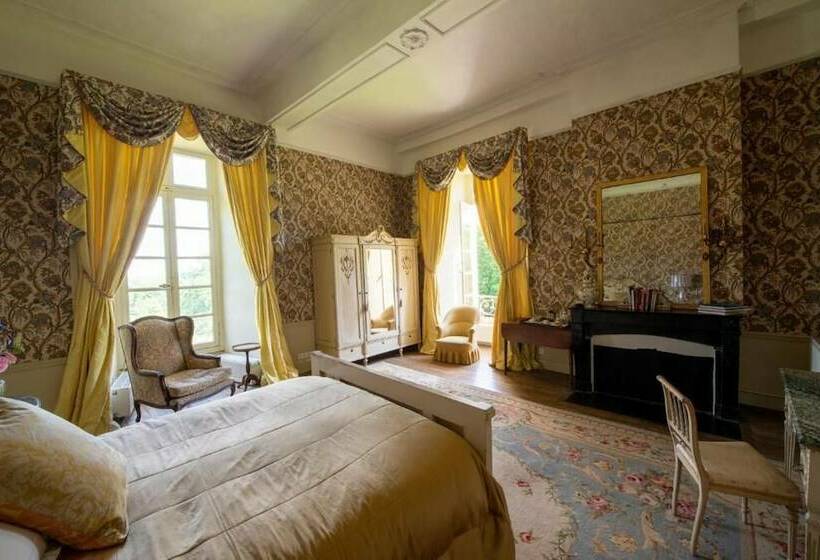 تختخواب و صبحانه Chateau De La Lande