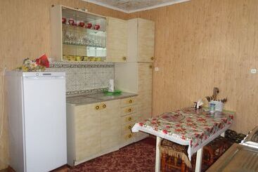 Guesthouse On Ordzhonikidze 18