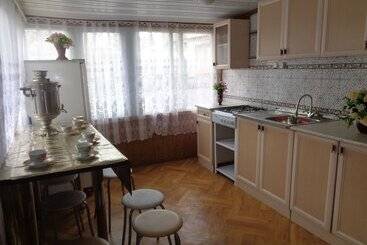 Guesthouse On Ordzhonikidze 18