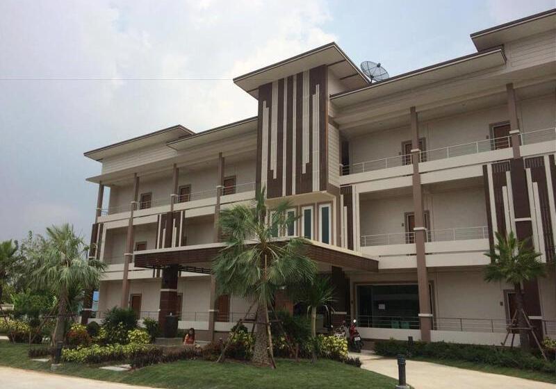 هتل Baanna Place