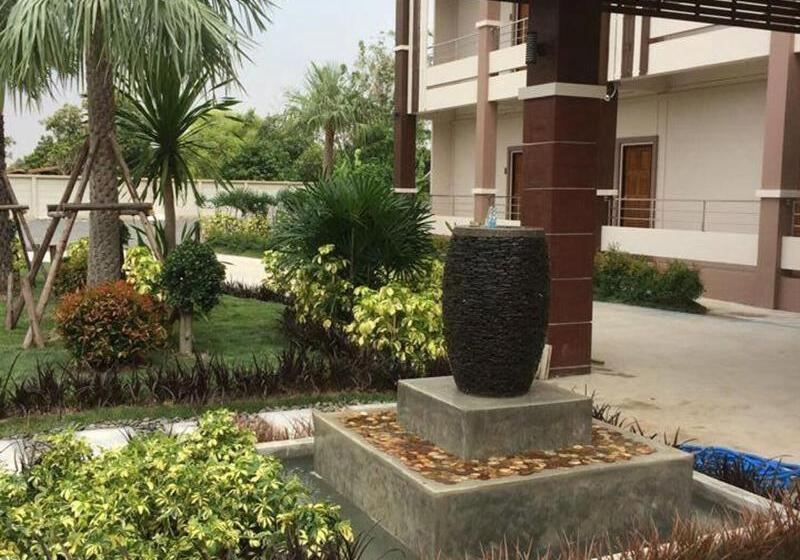هتل Baanna Place