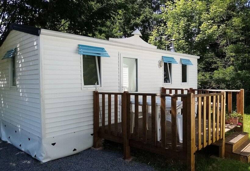 ホテル Camping Les Berges Du Célé