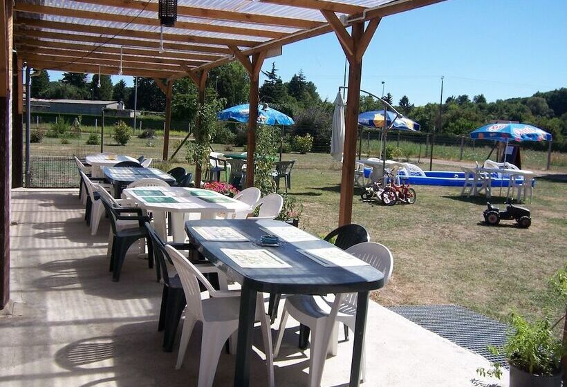هتل Camping Les Terrasses De Rivarennes