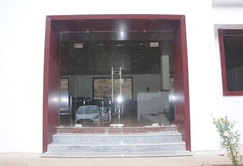 فندق Corbett Mist Resort