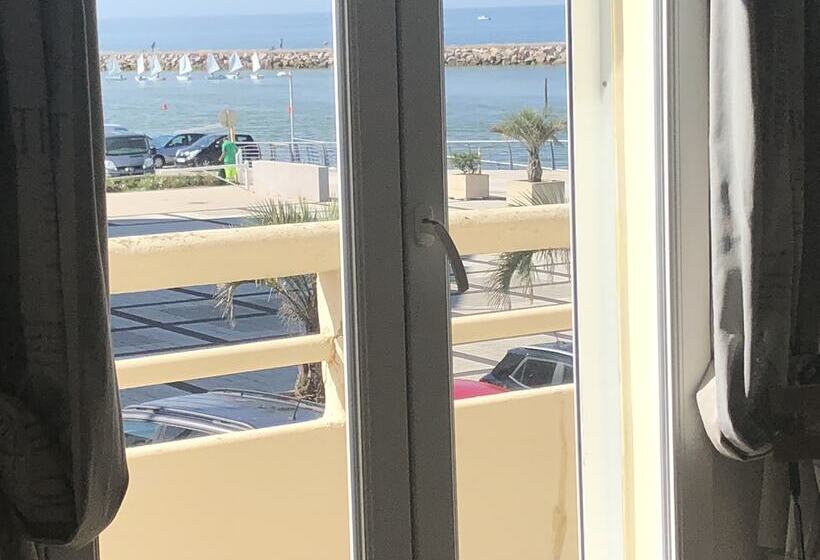 هتل Le Carnon