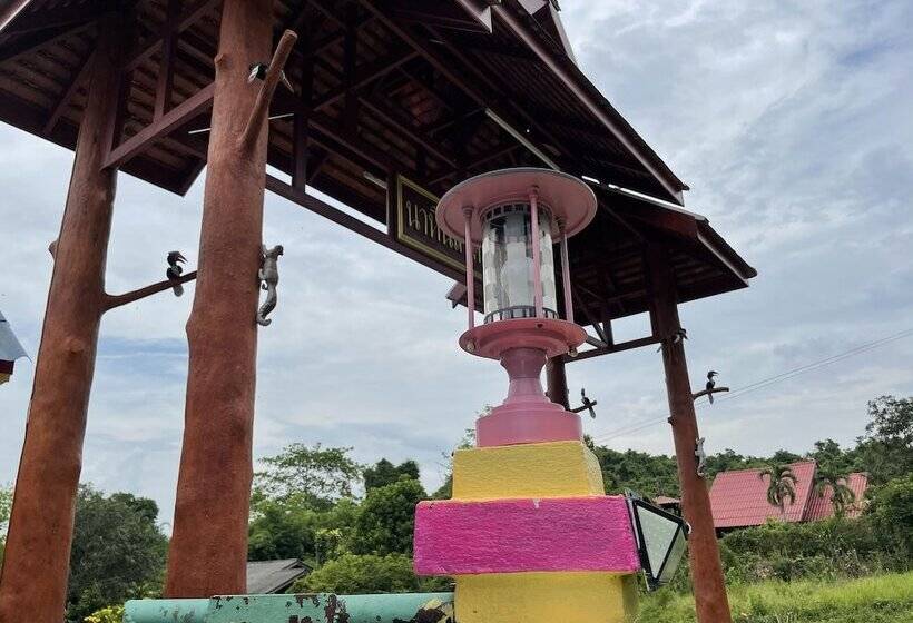 هتل Nahinlad Resort