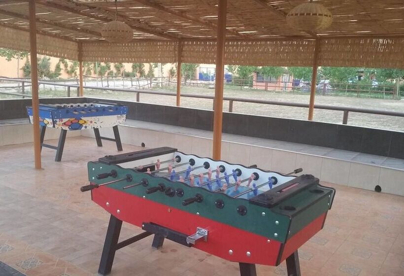 בית מלון כפרי Le Vallon Vert   Club Equestre