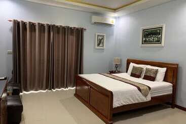 هتل S Family Residence