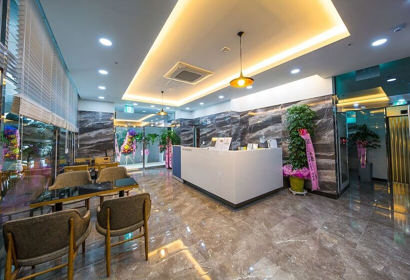 Hotel Shine