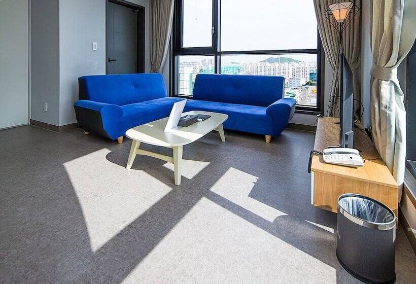 Hotel Shine