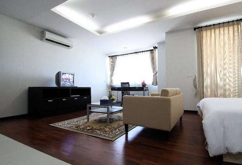 هتل The Park 304