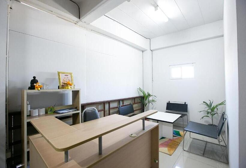 پانسیون Freesia Guesthouse Klong Luang