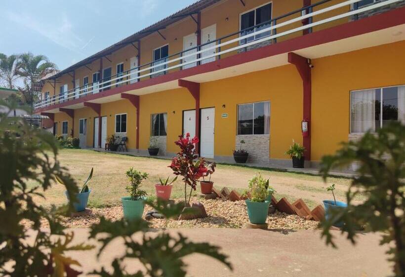 بنسيون Hospedaje Barrancas