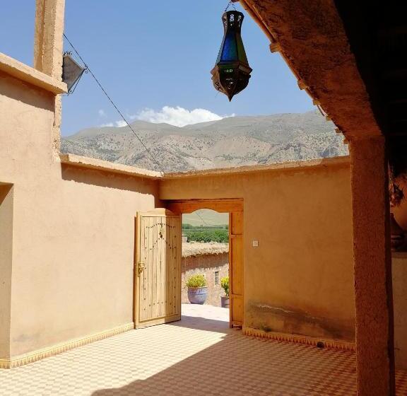 پانسیون Kasbah Ait Bouguemez
