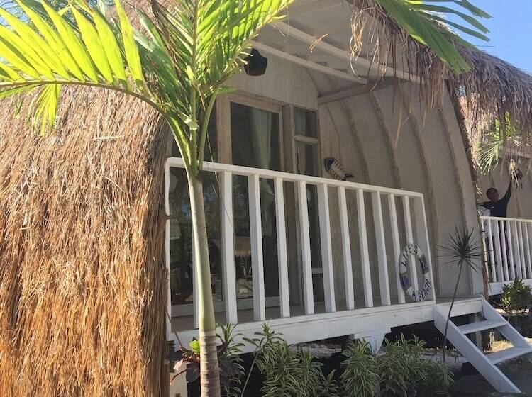 بنسيون Maleo Moyo Seaside Resort