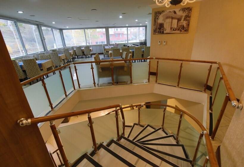 Tiryandafil Otel