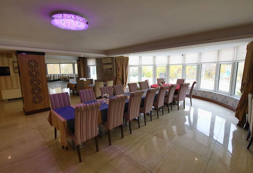 Tiryandafil Otel