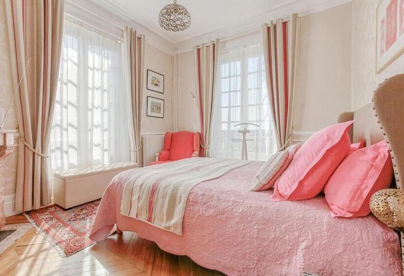 مبيت وإفطار Chateau D Avesnes  Le Castelet
