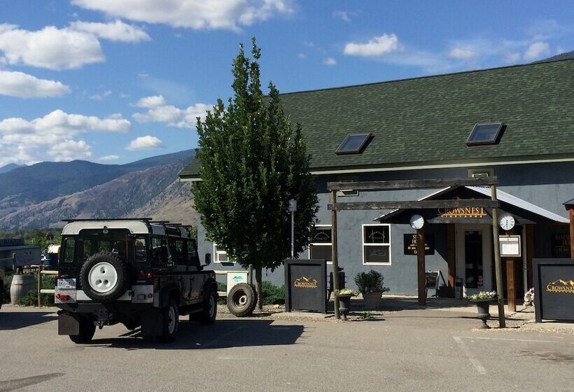 تختخواب و صبحانه Crowsnest Vineyards Guesthouse