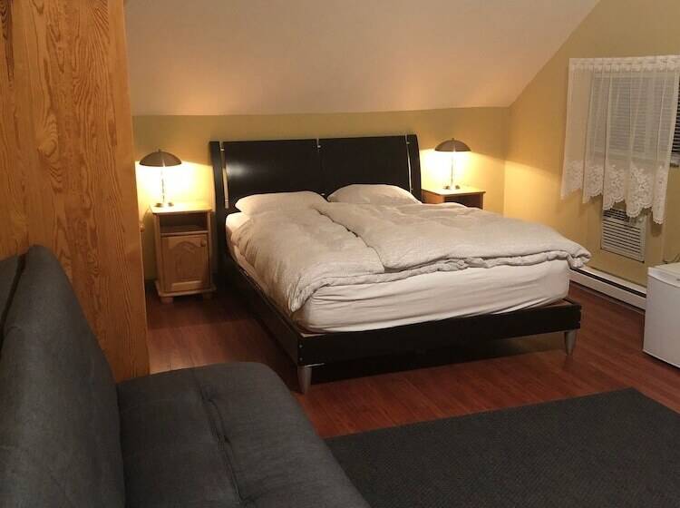 تختخواب و صبحانه Crowsnest Vineyards Guesthouse