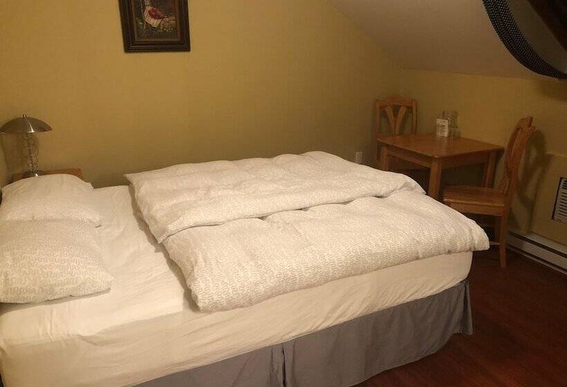 تختخواب و صبحانه Crowsnest Vineyards Guesthouse