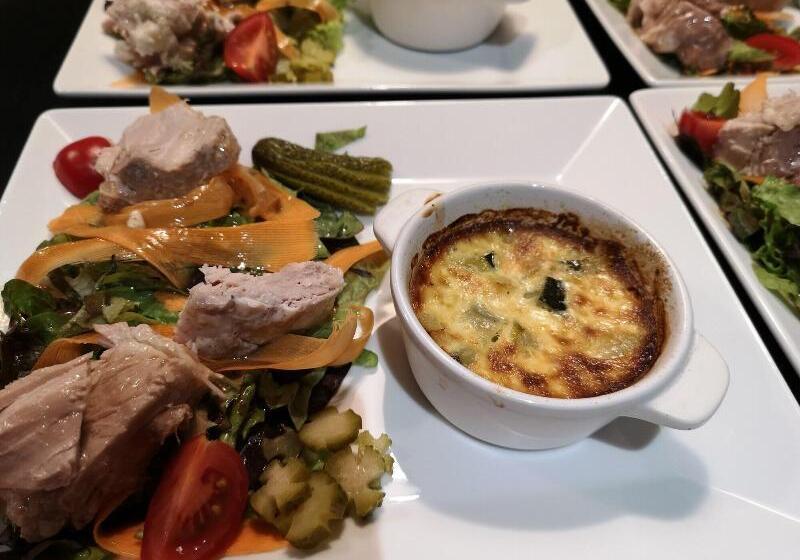 住宿加早餐  La Sarlamandre, Chambres Et Table D Hotes