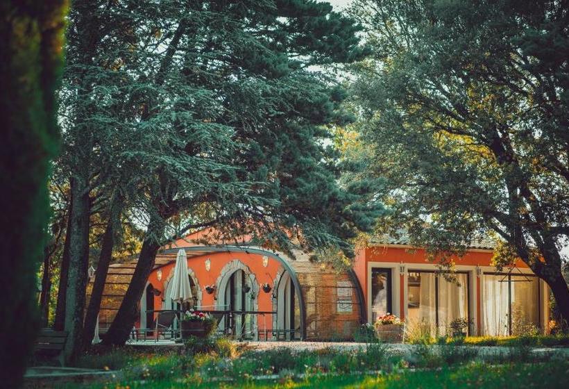 בית מלון כפרי Bastide Avellanne