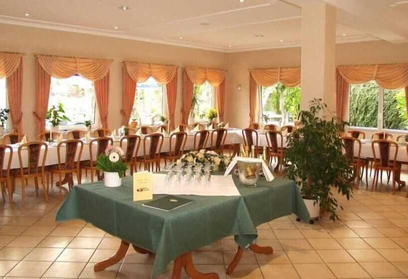 ホテル Landhaus Schend