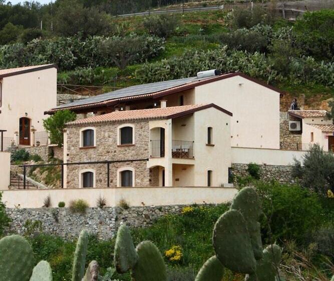 בית מלון כפרי Agunì Agriturismo & Locanda
