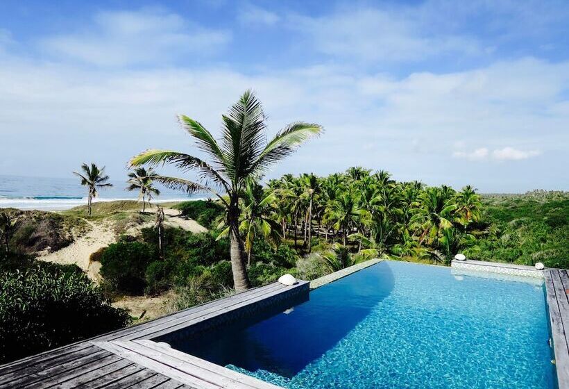هتل Travessia Beach Lodge