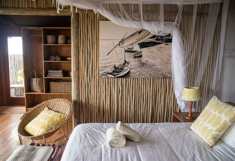 هتل Travessia Beach Lodge