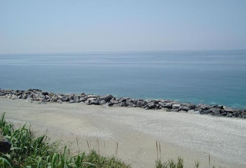 ペンション A Due Passi Dal Mare