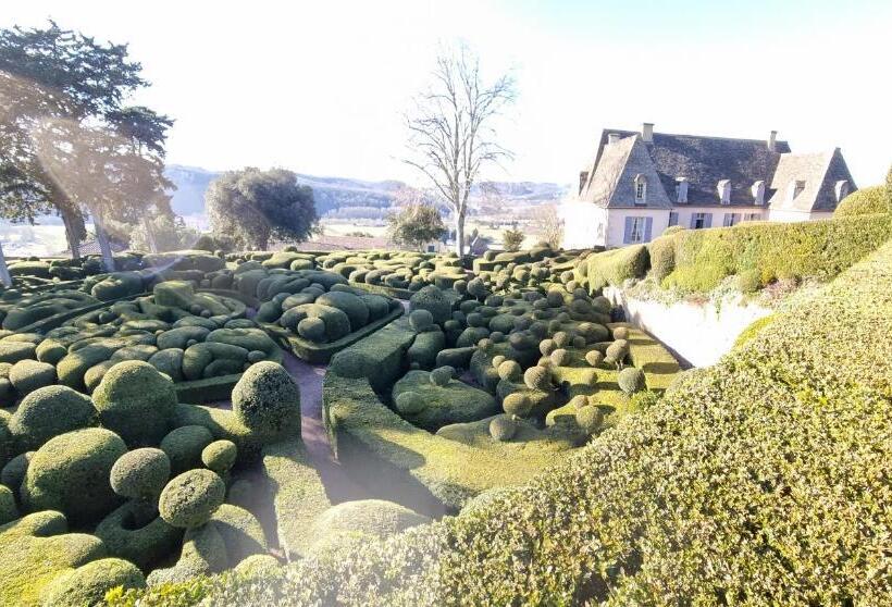 膳宿费 Les Chenes Rouges