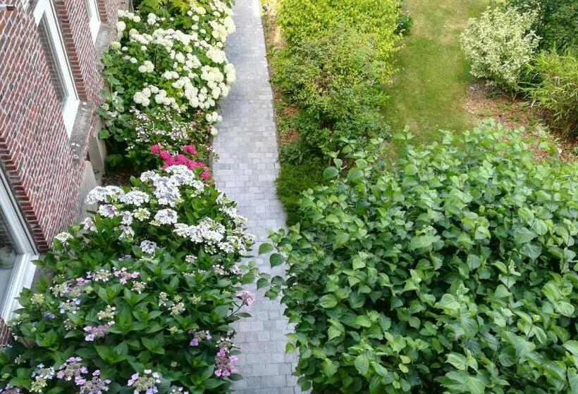 پانسیون Monts Et Merveilles