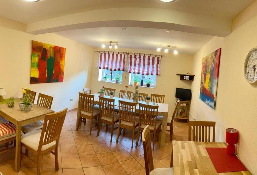 Bed and Breakfast Pension Kolibri