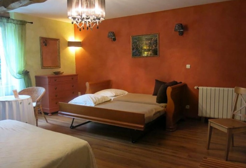 ベッドアンドブレックファースト Chambres D Hôtes Les Douves