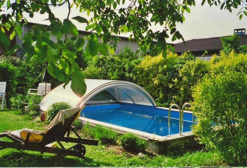 민박 Landhof Liebsch, Mit Pool Und Sauna