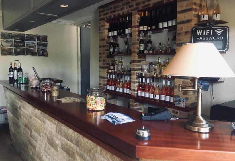 簡易ホテル Auberge Du Relais D Auniac Hotel Bar Restaurant Piscine