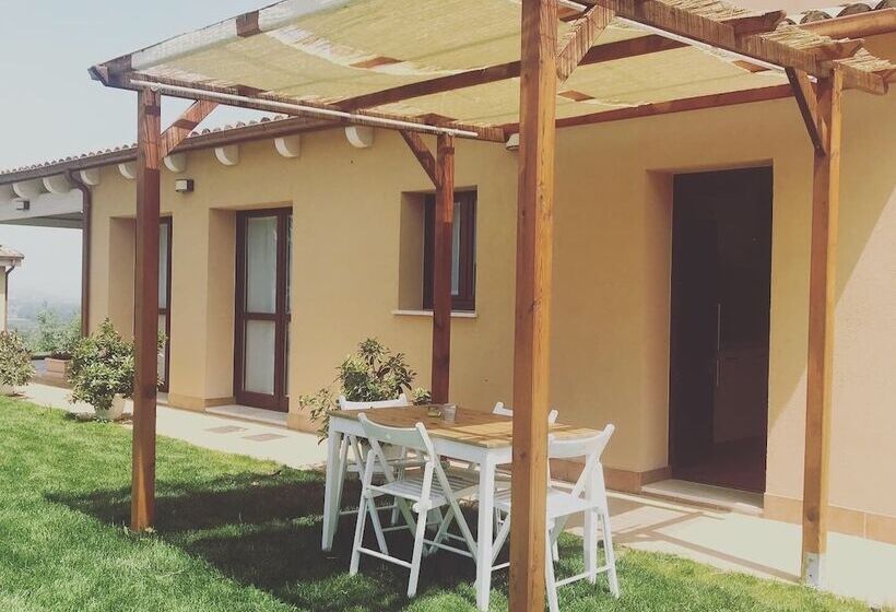فندق ريفى Agriturismo Annarella