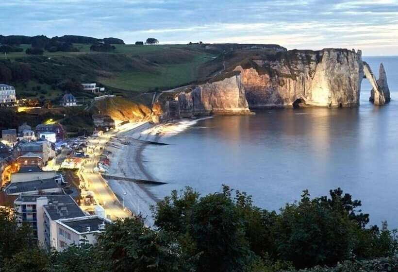 پانسیون Le Domaine Des Platanes
