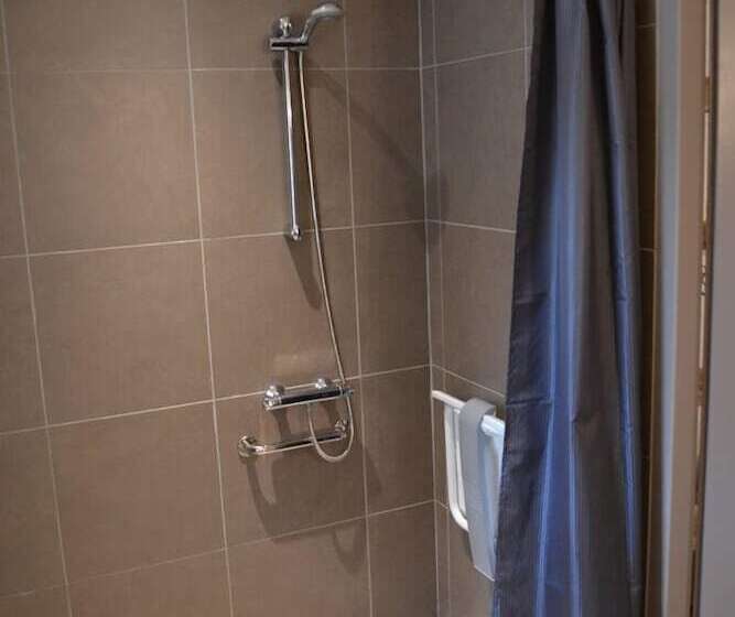 פנסיון Le Miel Et L'eau