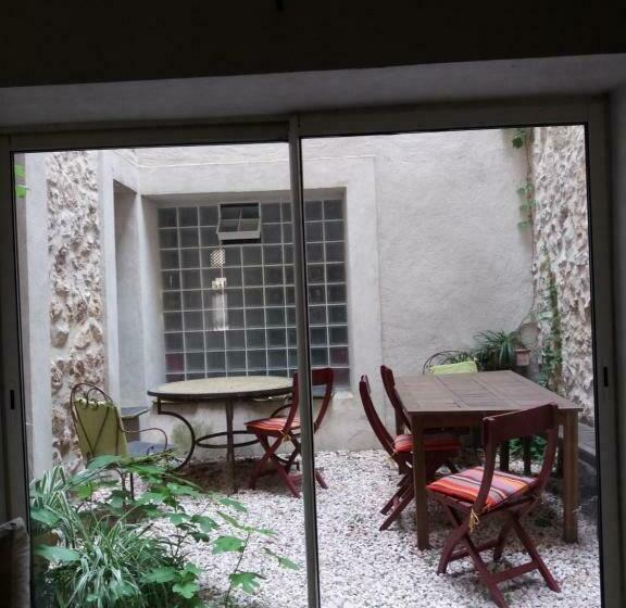 پانسیون Le Patio Des Cigales