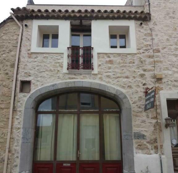 پانسیون Le Patio Des Cigales