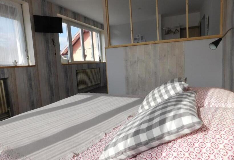 بنسيون Monts Et Reves